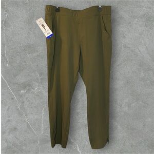 NWT EDDIE BAUER DEPARTURE ANKLE PANT DARK TAUPE